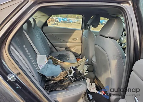 2022 Hyundai Elantra Sel from USA, damaged, VIN 5NPLM4AG5NH077011